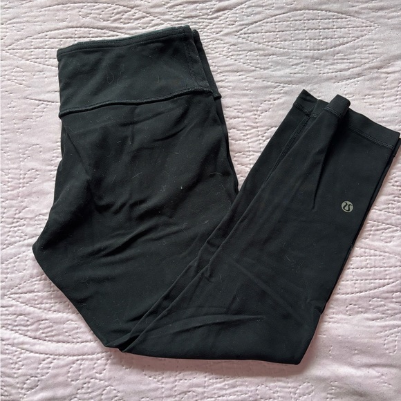 Reversible lulu lemon capris - Picture 3 of 3